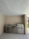 Outdoorkitchen 8 ft · Barnboard Grey · Bull 30" Outlaw LP - full view