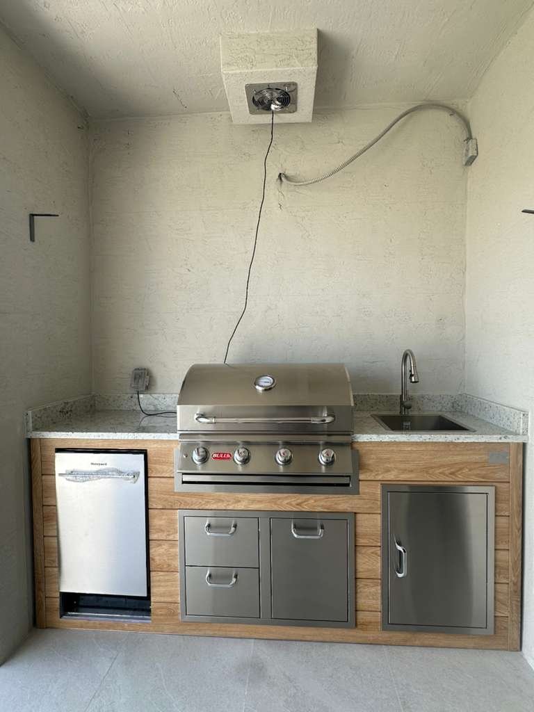 Perello Patio 8 ft Outdoor Kitchen · Bull Outlaw 30" · Weather Pro - full view