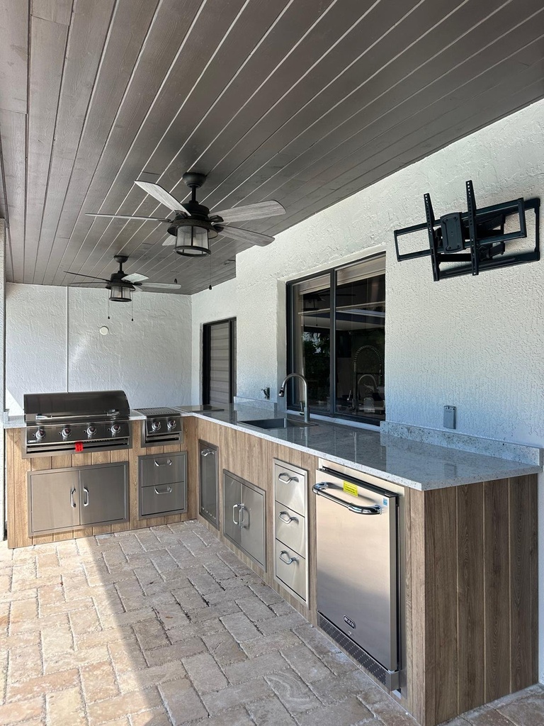 Perello Patio 18 ft L-Shape Outdoor Kitchen · Bull Flat Top 30" · Weather Pro - full view