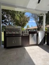 Outdoorkitchen 8 ft · Dark Brown · Bull 30" Outlaw LP - full view