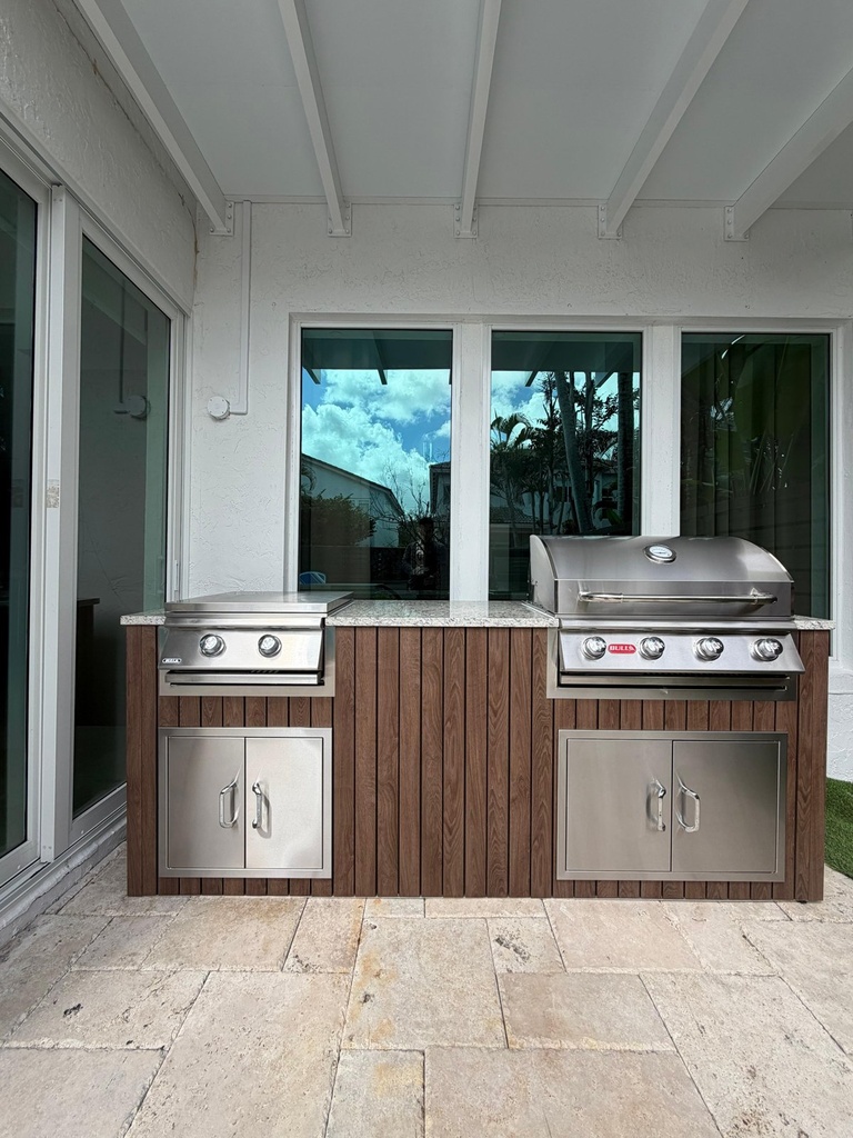 Perello Patio 7 ft Outdoor Kitchen · Bull Outlaw 30" · WPC - full view