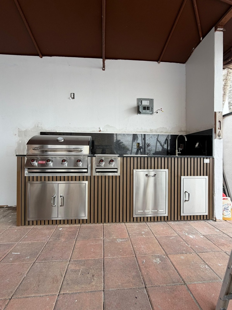 Perello Patio 8 ft Outdoor Kitchen · Bull Outlaw 30" · WPC - full view