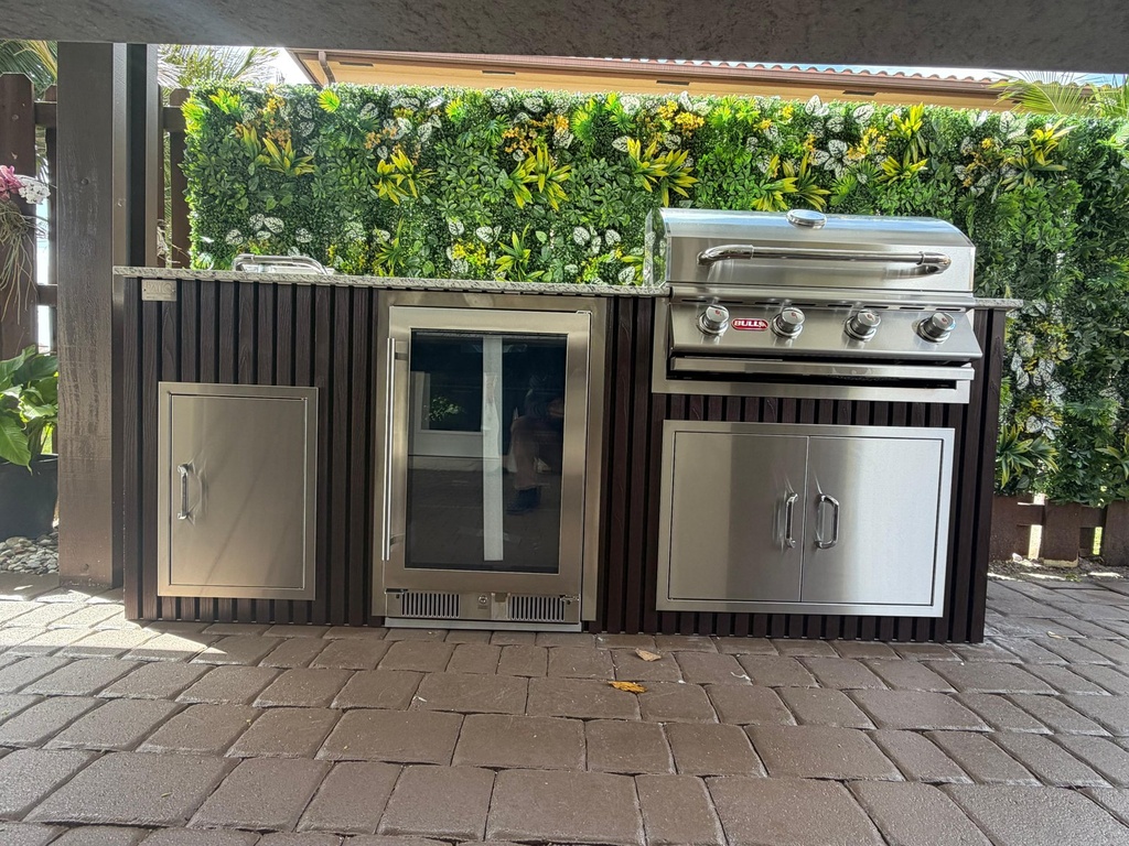 Perello Patio 7 ft Outdoor Kitchen · Bull Outlaw 30" · WPC - full view