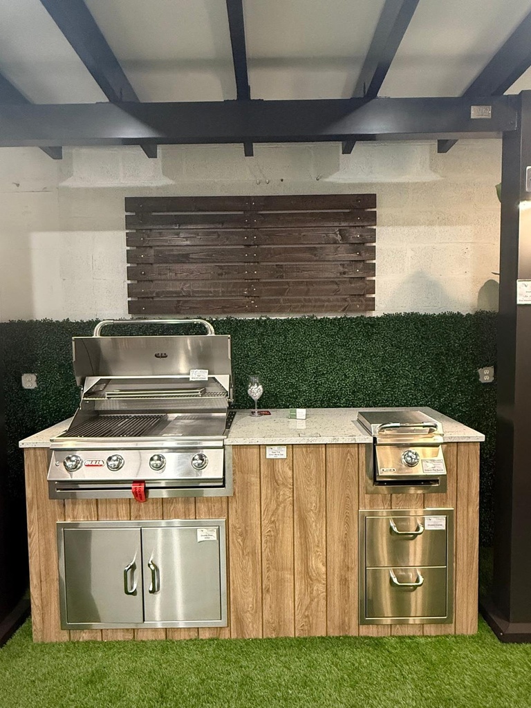 Perello Patio 6 ft Outdoor Kitchen · Bull Outlaw 30" · Weather Pro - full view