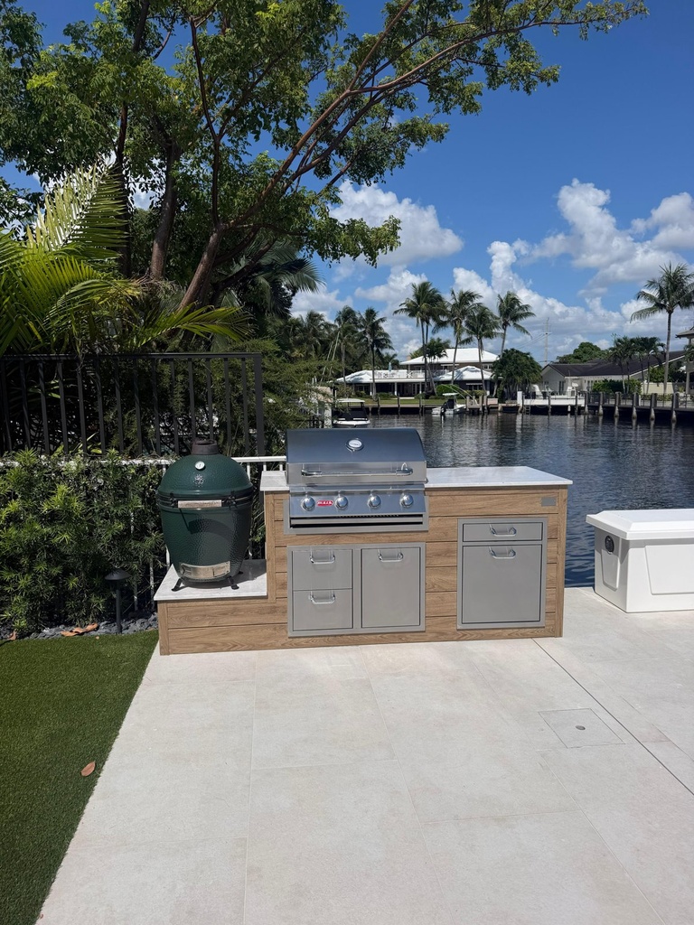 Perello Patio 8 ft Outdoor Kitchen · Bull Outlaw 30" · Weather Pro - full view