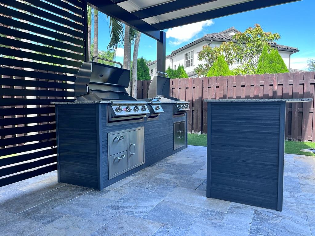 Outdoorkitchen 7 ft · Reveal 3 Charred Black · Bull Outlaw 30-Inch 4-Burner Built-In Propane Gas Grill - full view