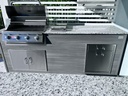 Outdoorkitchen 8 ft · Barnboard Grey · Bull Outlaw 30-Inch 4-Burner Built-In Propane Gas Grill - full view