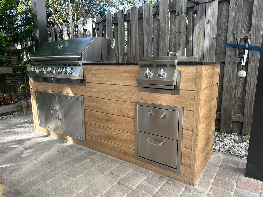 Outdoorkitchen 7 ft · Sunbleach Oak · Blaze LTE+ 40-Inch 5-Burner Built-In Gas Grill w/ Lift-Assist Hood & Rear Infrared Burner - full view