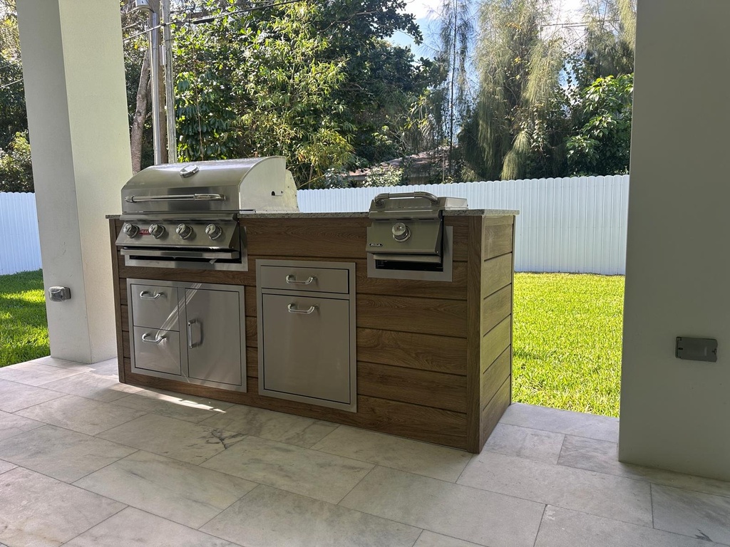 Outdoorkitchen 7 ft · Barrel Oak · Bull Outlaw 30-Inch 4-Burner Built-In Propane Gas Grill - full view