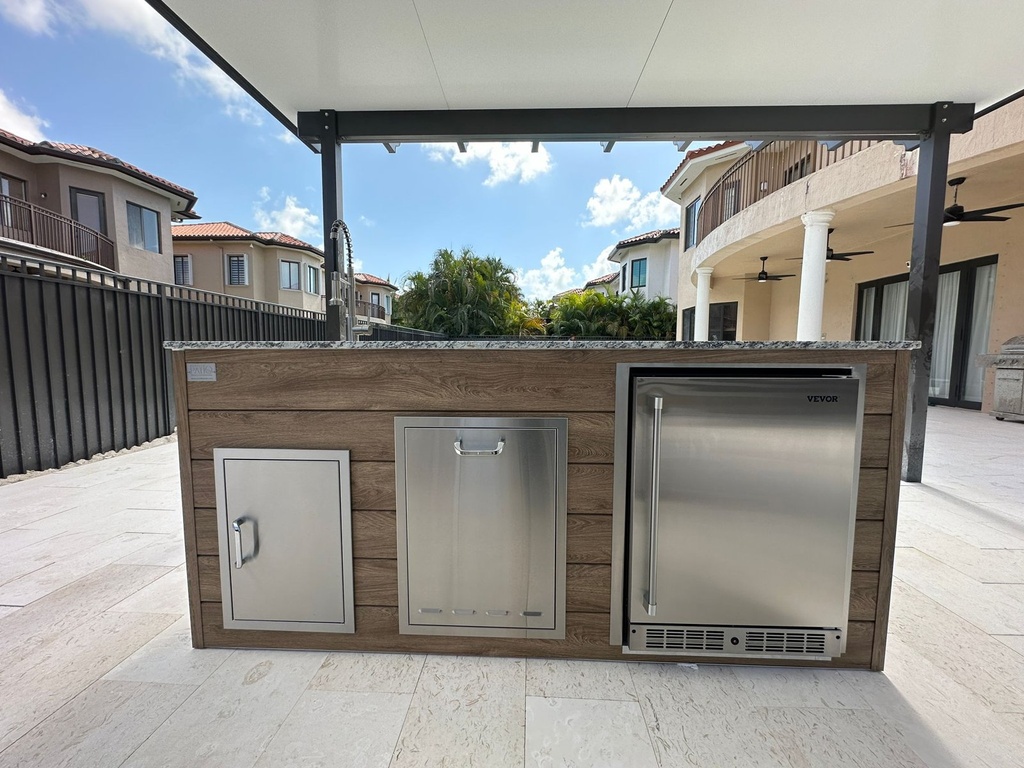 Outdoorkitchen 7 ft · Barrel Oak · Bull Large Stainless Steel Sink & Faucet All In one Kit - Under & Over Mount - full view