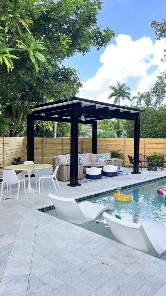 Square Pergola 12' x 12' · Freestanding · Bronze