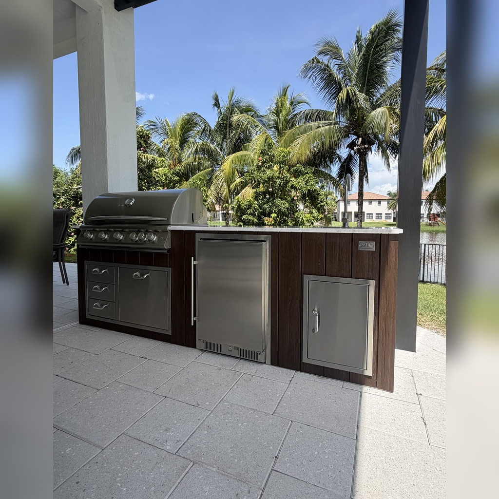 [OK-07-MW-01] Outdoorkitchen 7 ft · Modern Walnut · Blaze BLZ-4LTE3