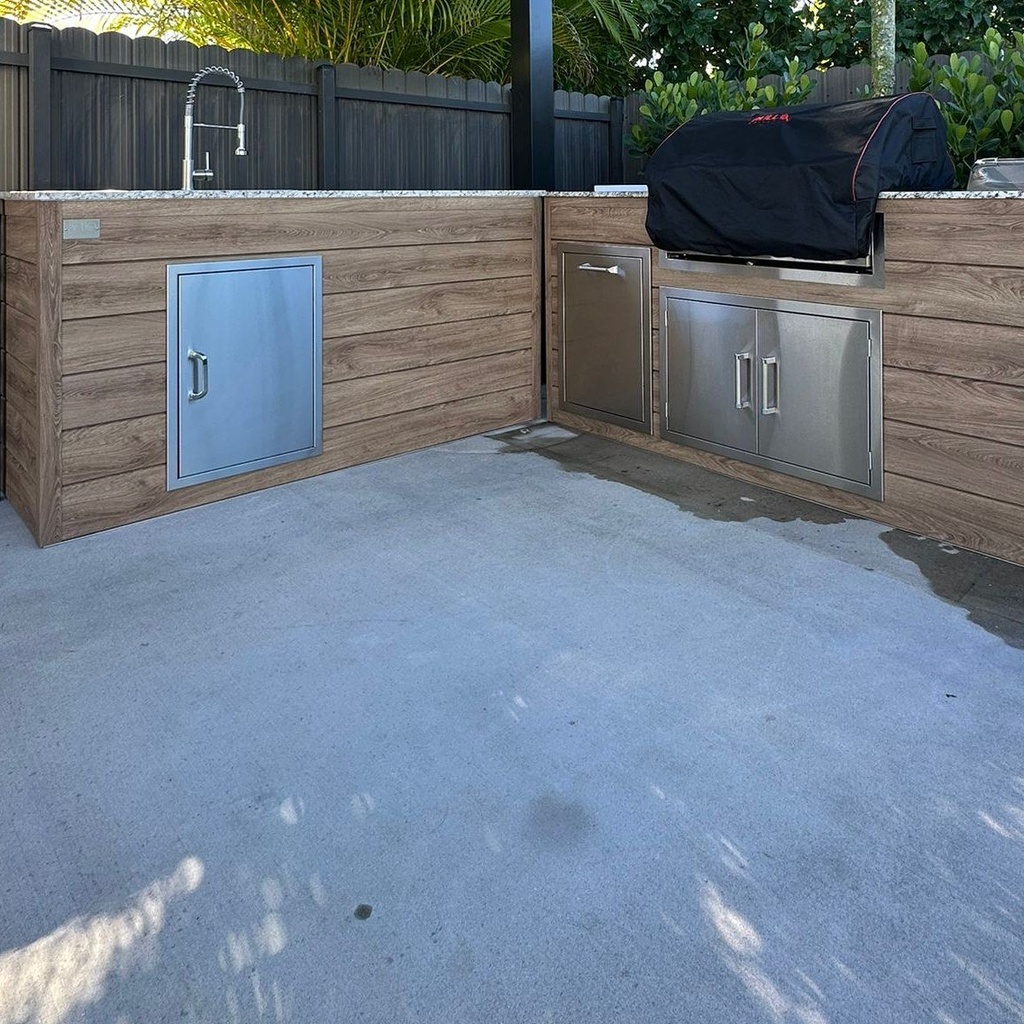 [OK-15-BW-01] Outdoorkitchen 15 ft · Beachwood Grey · Bull 30" Outlaw LP · L-Shape