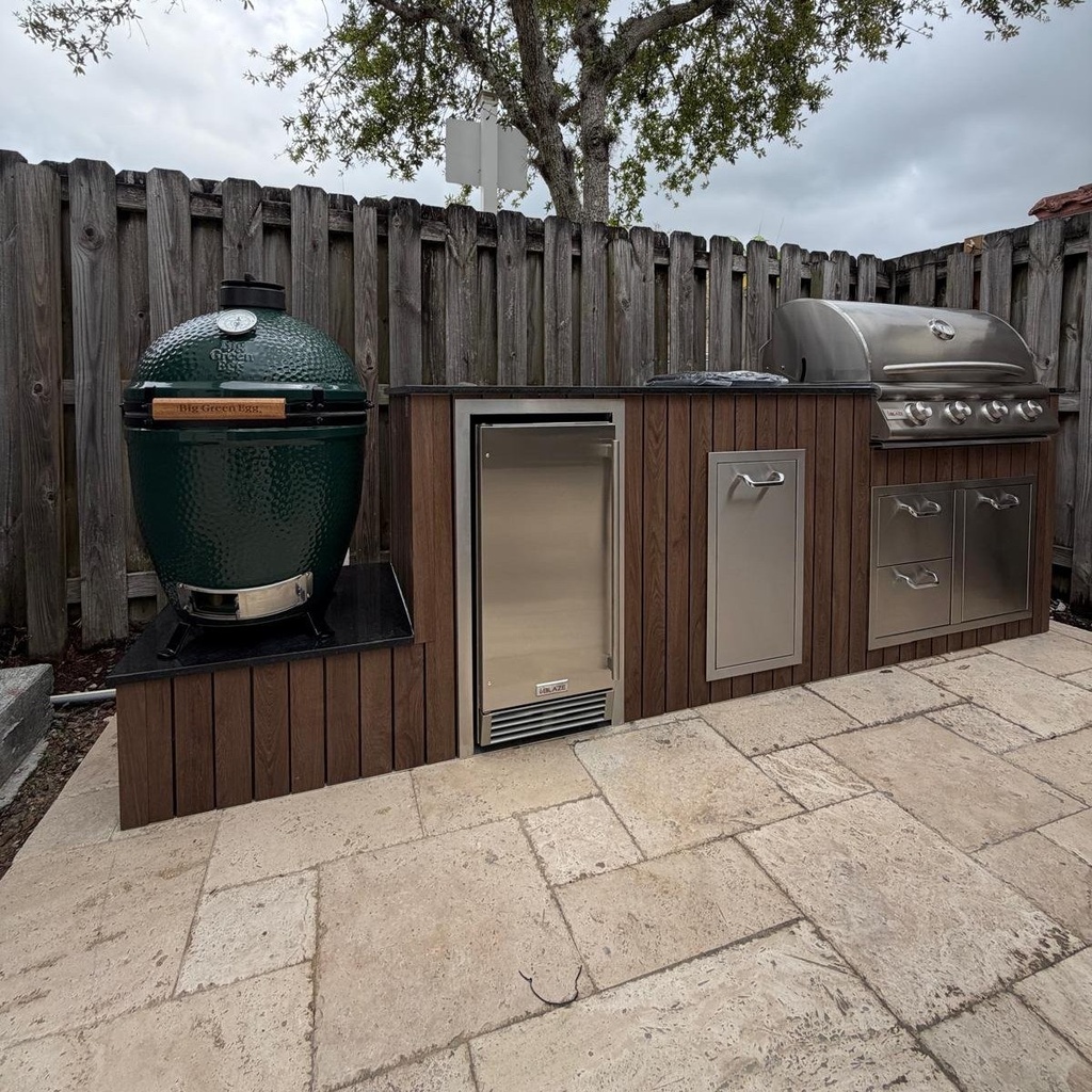 [OK-09-WDB-04] Outdoorkitchen 9 ft · Dark Brown · Bull 30" Outlaw LP
