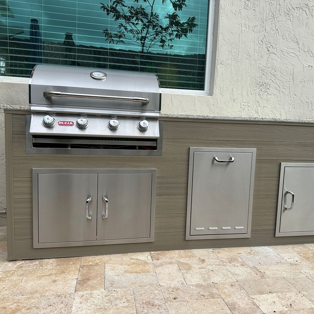 Outdoorkitchen 7 ft · Barrel Oak · Bull Outlaw 30-Inch 4-Burner Built-In Propane Gas Grill