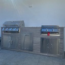 Outdoorkitchen 8 ft · Barnboard Grey · Bull Outlaw 30-Inch 4-Burner Built-In Propane Gas Grill