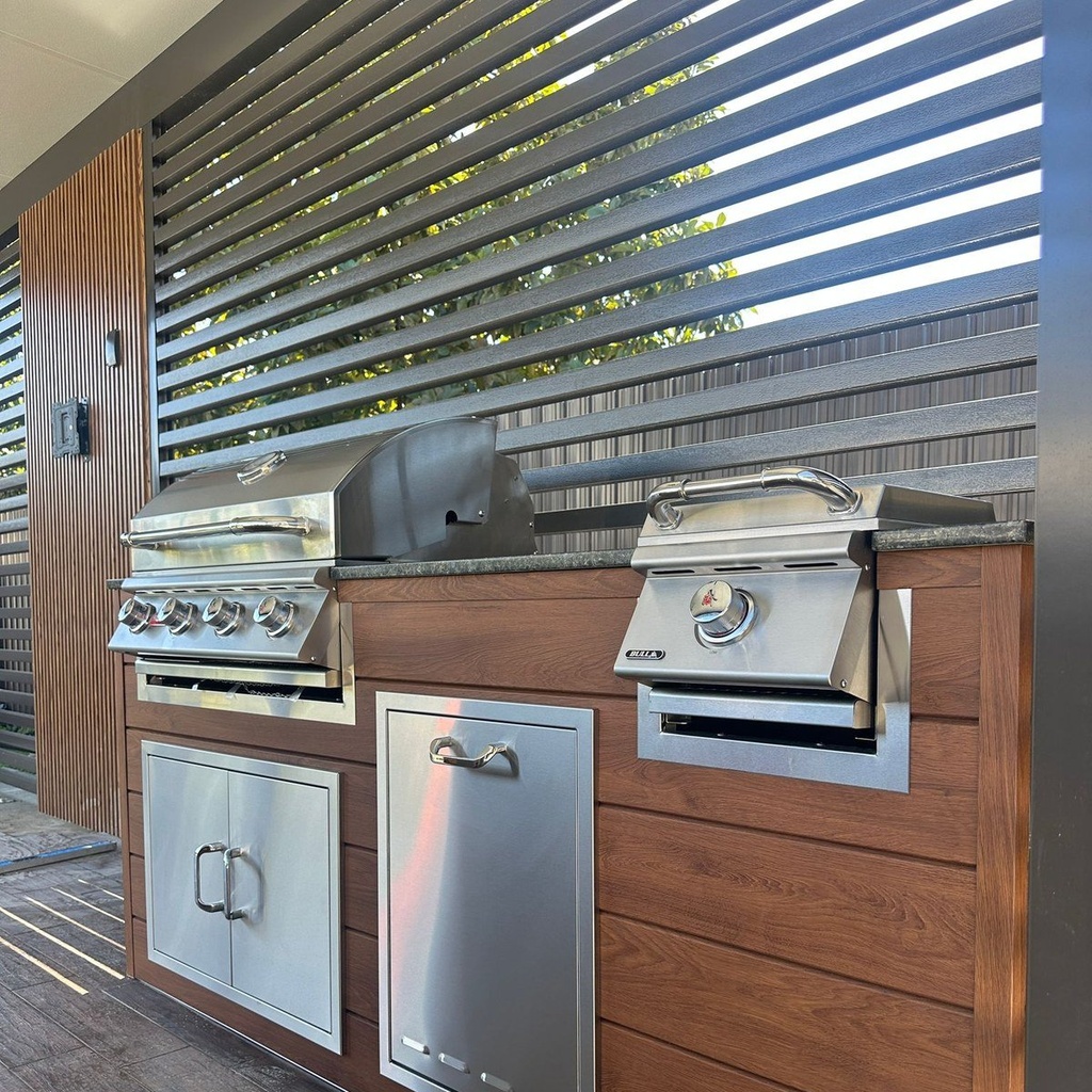 Outdoorkitchen 7 ft · Cinnamon Walnut · Bull Outlaw 30-Inch 4-Burner Built-In Propane Gas Grill