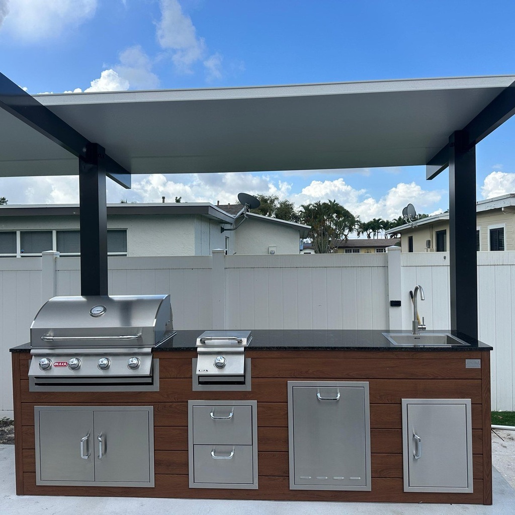 Outdoorkitchen 9 ft · Cinnamon Walnut · Bull Outlaw 30-Inch 4-Burner Built-In Propane Gas Grill