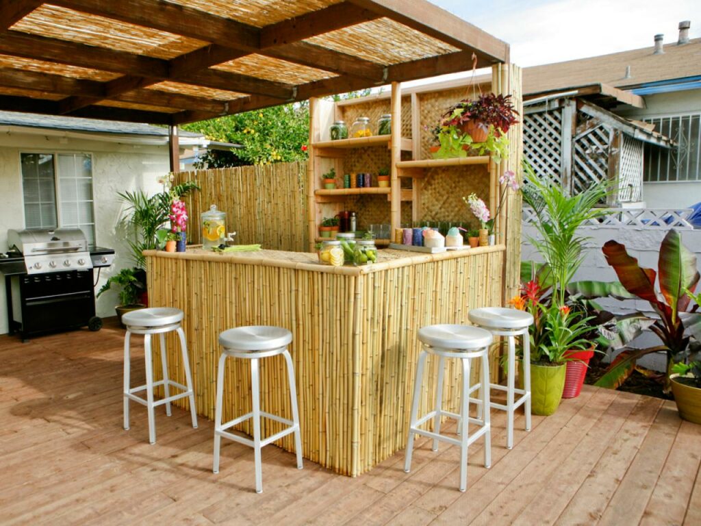 Backyard Kitchen & Bar